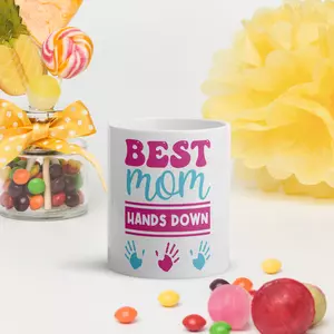 KAFFEETASSE "BEST MOM, HANDS DOWN" via SHOMUGO - Dein Brand Store im Online Marktplatz